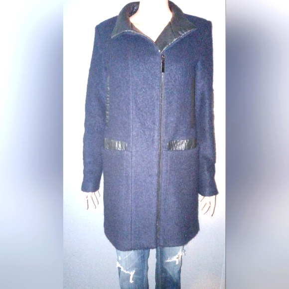 Vince Camuto Jackets & Blazers - VINCE CAMUTO 3/4 length BEAUTIFUL wool blend coat. Size S. EUC!
